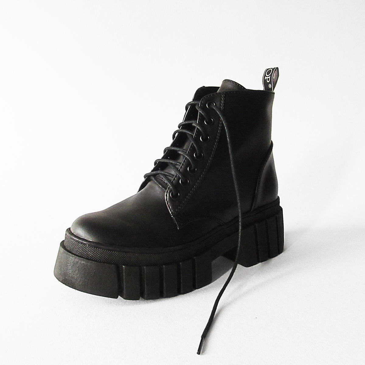 botines misstop negro con plataforma perfil